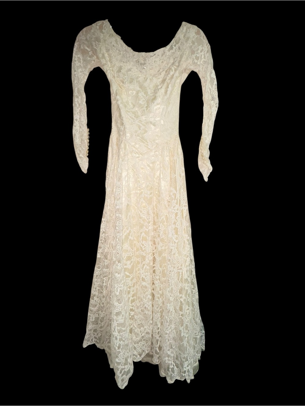 Vintage lace wedding dress